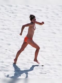 7. Elizabeth Hurley nude on the beach (boobs, pussy)