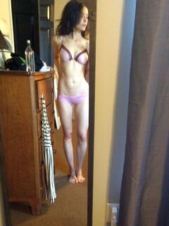 29. Abigail Spencer nude in leaked photos (full nudity)