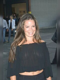 Holly Marie Combs's flashings