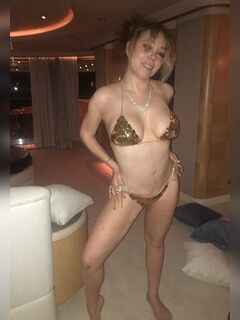 2. Mariah Carey's leaked photos