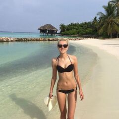 4. Ksenia Sukhinova's hot photos in a bikini