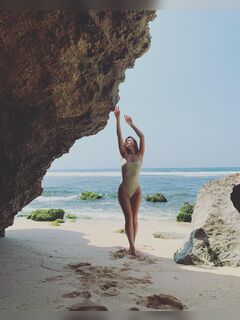 Irina Starshenbaum's hot photos in a bikini