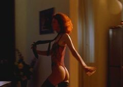 5. Amalija Mordvinova posed nude in movies