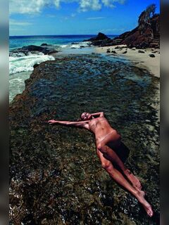 24. Kate Moss posed nude for magazines (boobs, butt, pussy)