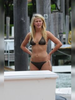 14. Julianne Hough's photos in a bikini