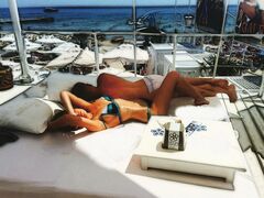 4. Alina Grosu's photos in a bikini
