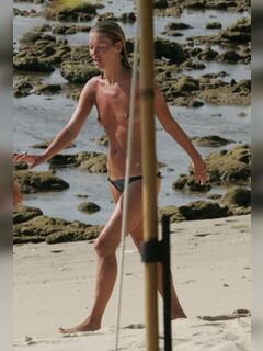 28. Kate Moss's nude flashings + photos topless in a bikini