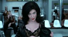 Lara Flynn Boyle in lingerie in Men in black 2 movie (2002)