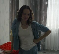 7. Julija Hlynina's boobs in a bed scene in Zvonite DiKaprio! movie