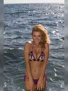 9. Young Anna Sedokova in a bikini